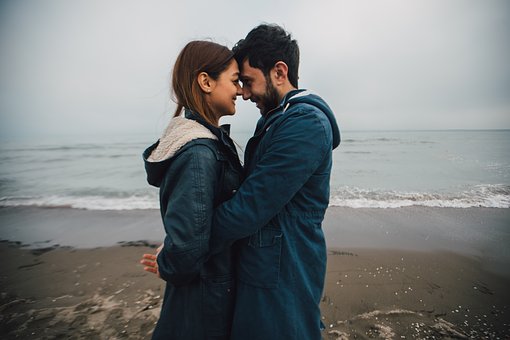 为爱人付出全部才是纯粹？遇上想遇婚姻介绍所不认可