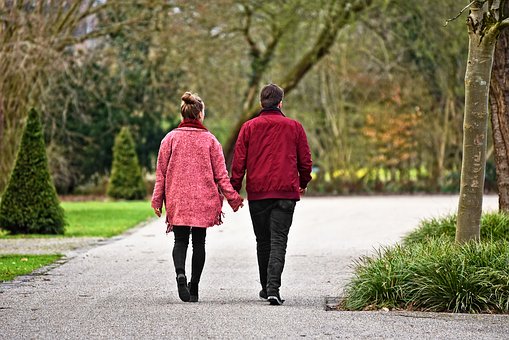 找男友难？遇上想遇指出大部分女性交友误区